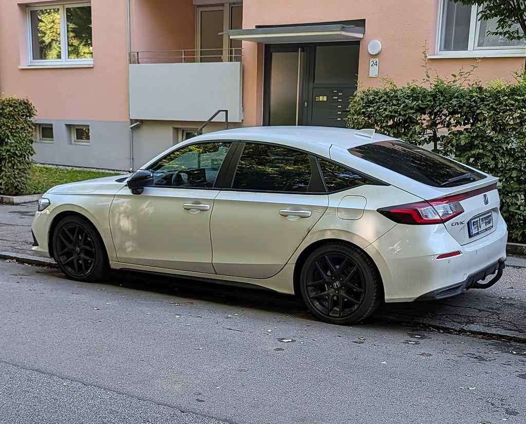 2026 Honda Civic: Price, Specs, MPG & Full Review