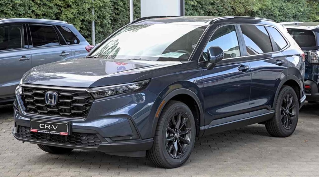 Sixth-generation 2026 Honda CR-V Hybrid SUV, three-quarter front view